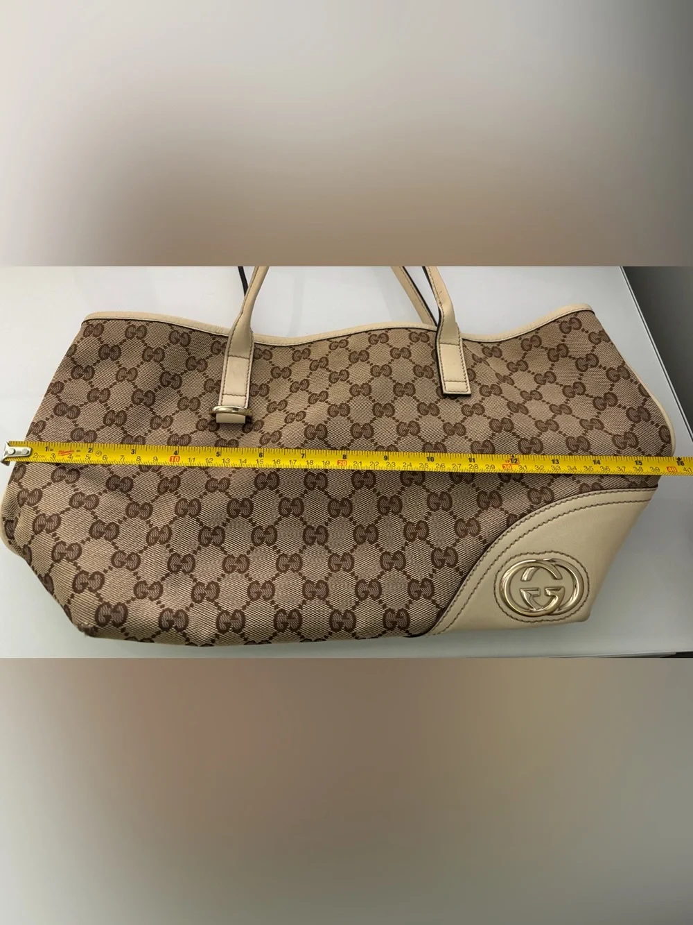 Gucci GG Canvas Britt Tote Bag - Medium